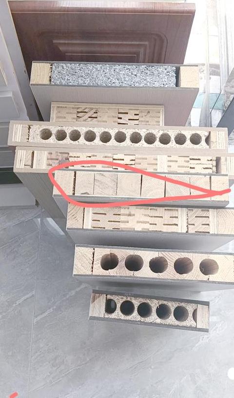 碳晶与碳纤木门：性能对比与选购指南