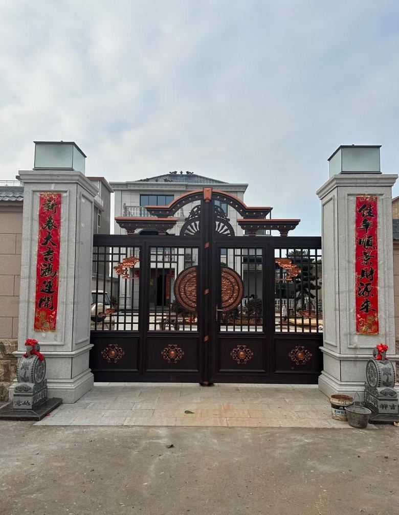 门尺寸风水揭秘：旺财大门尺寸与方位指南