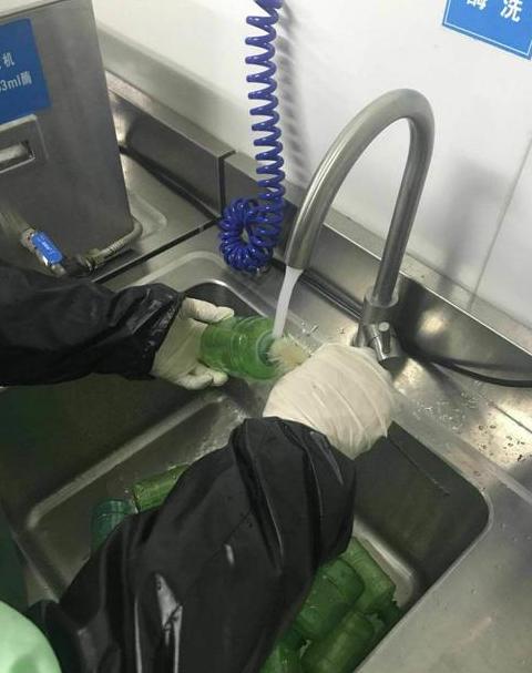 吸氧时酒精湿化浓度：20%-30%详解